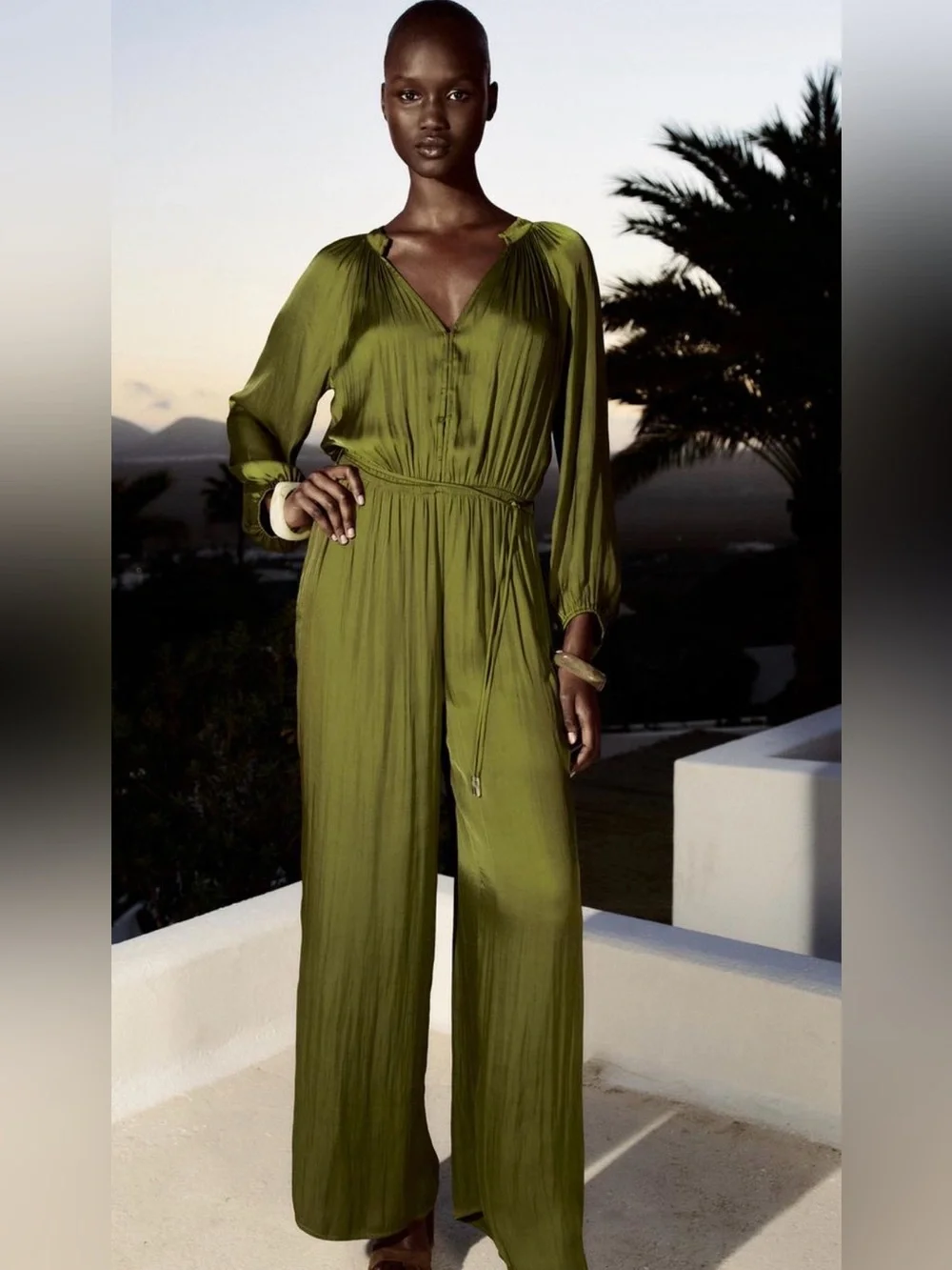 🔥Zara Olive Green Long-Sleeve V-Neck Wide-Leg Jumpsuit NWT - Picture 1 of 8